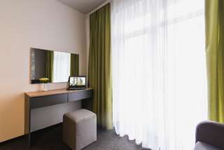 Отель Arena Apart - Hotel Поляна Стандартный двухместный номер с 1 кроватью или 2 отдельными кроватями-4
